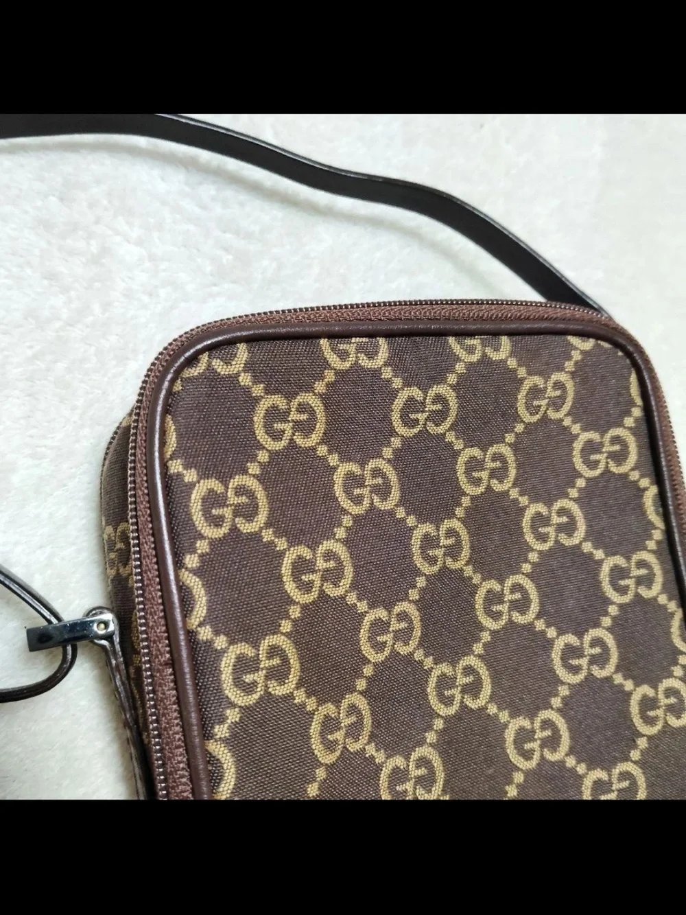 Gucci Brown GG Monogram Messenger Crossbody